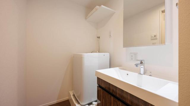 Gallery image 12