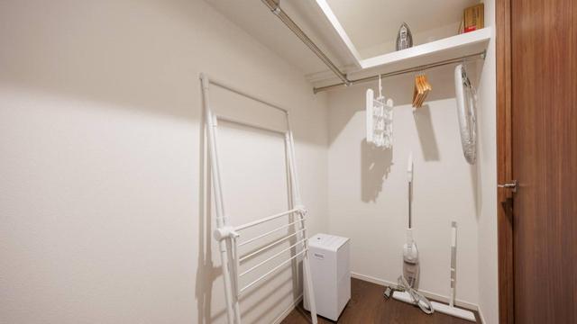 Gallery image 9