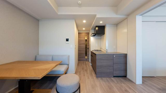Gallery image 12