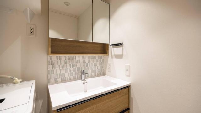 Gallery image 10