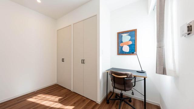Gallery image 12