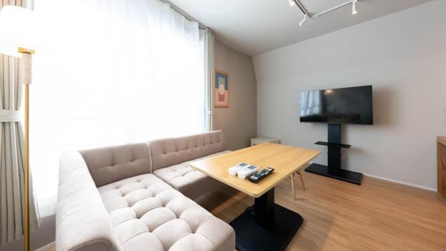 Gallery image 1